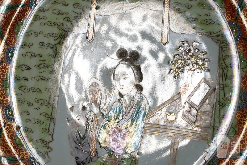 清咸丰 广彩侍女图盘 - 图15